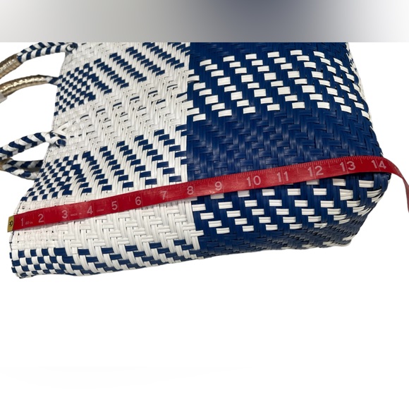 Lilly Pulitzer NWT Flanning Tote - Picture 3 of 11